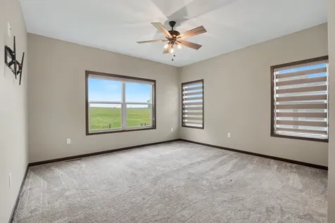 924 White Oak Manchester IA 52057