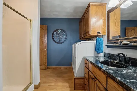 2104 332nd Avenue Dyersville IA 52040
