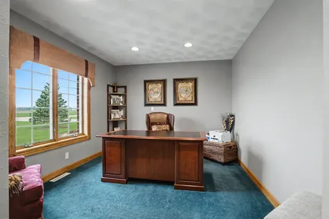 2104 332nd Avenue Dyersville IA 52040
