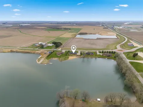 2104 332nd Avenue Dyersville IA 52040