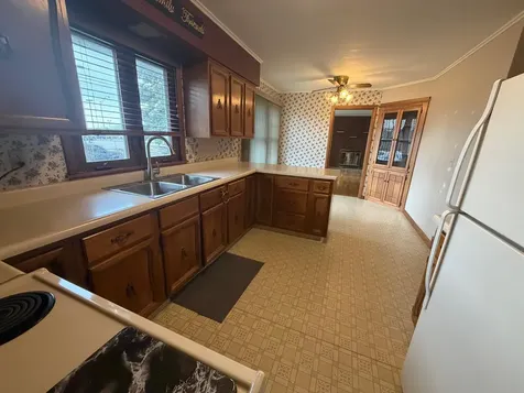 3280 Asbury Dubuque IA 52001