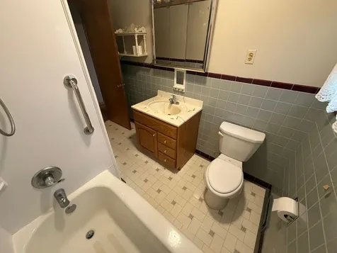 3280 Asbury Dubuque IA 52001