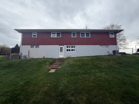 3280 Asbury Dubuque IA 52001
