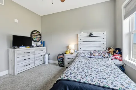 14549 Keegan Dubuque IA 52002