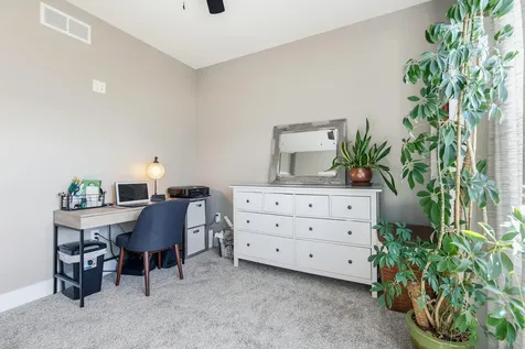 14549 Keegan Dubuque IA 52002