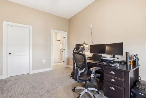 14549 Keegan Dubuque IA 52002