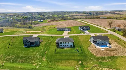14549 Keegan Dubuque IA 52002