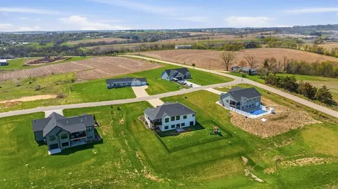 14549 Keegan Dubuque IA 52002