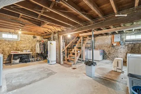502 Hayes St SW Cascade IA 52033