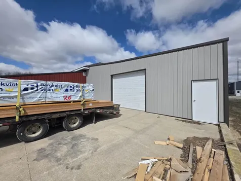 211 W 3rd Greeley IA 52050