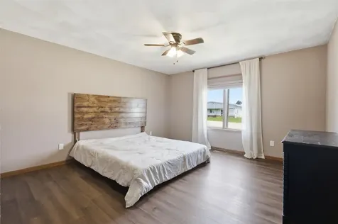 306 N Chestnut Edgewood IA 52042