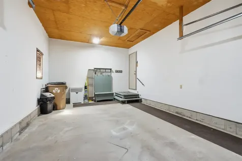306 N Chestnut Edgewood IA 52042