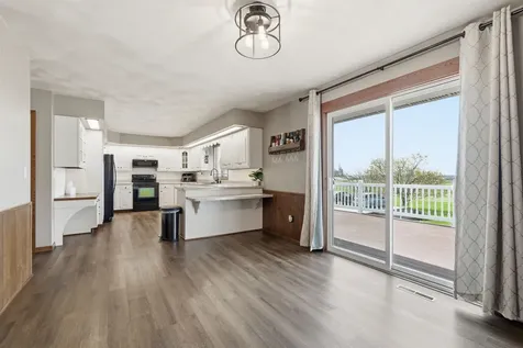 306 N Chestnut Edgewood IA 52042