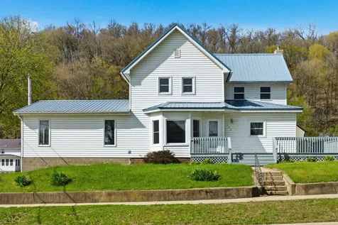 108 SW Second Elkader IA 52043