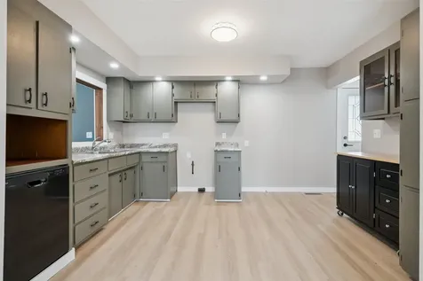 108 SW Second Elkader IA 52043
