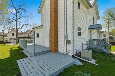 108 SW Second Elkader IA 52043