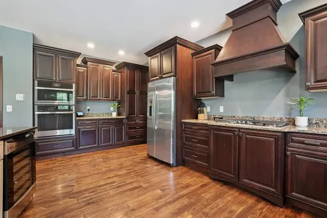 12146 Whispering Meadows Dubuque IA 52003