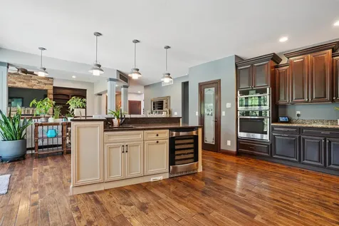 12146 Whispering Meadows Dubuque IA 52003