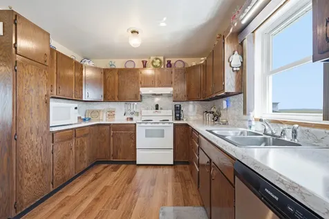 1838 Honey Creek Manchester IA 52057-000