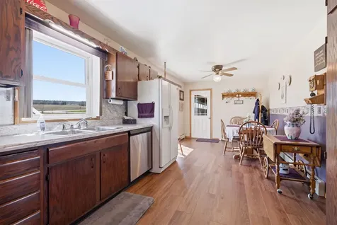 1838 Honey Creek Manchester IA 52057-000