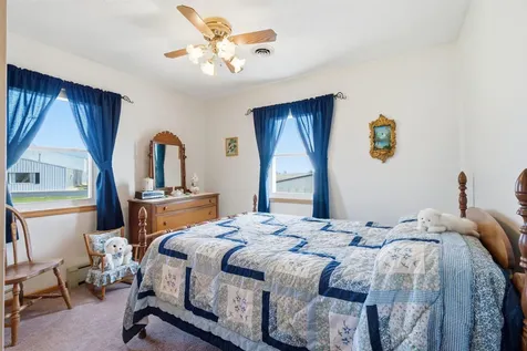 1838 Honey Creek Manchester IA 52057-000
