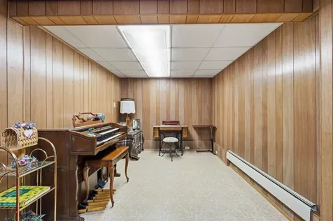 1838 Honey Creek Manchester IA 52057-000