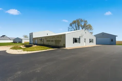 1838 Honey Creek Manchester IA 52057-000