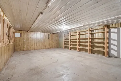 1838 Honey Creek Manchester IA 52057-000