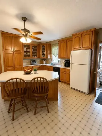 17656 Gardners Dubuque IA 52001