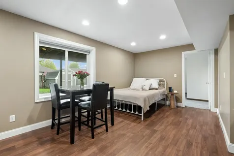 5523 Northwood Dubuque IA 52002