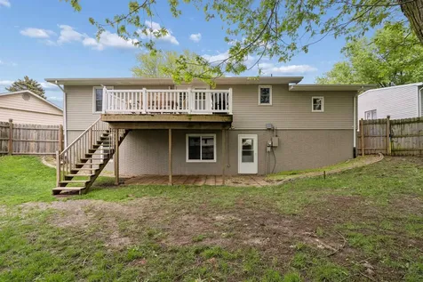 5523 Northwood Dubuque IA 52002