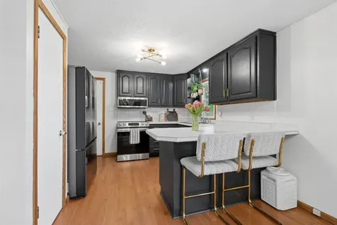 5523 Northwood Dubuque IA 52002