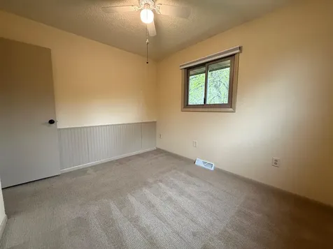 21853 Kings Dubuque IA 52001