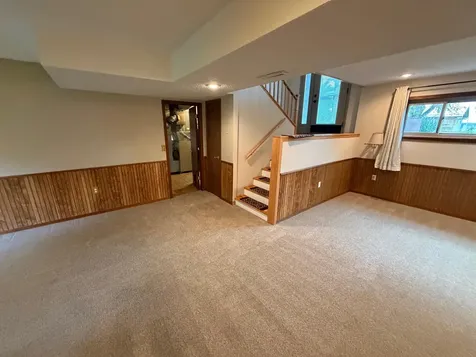 21853 Kings Dubuque IA 52001