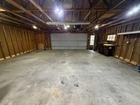 21853 Kings Dubuque IA 52001
