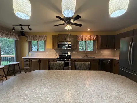 21853 Kings Dubuque IA 52001