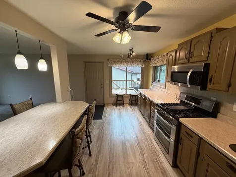 21853 Kings Dubuque IA 52001
