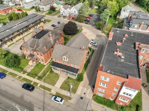 251 W 17th Dubuque IA 52001