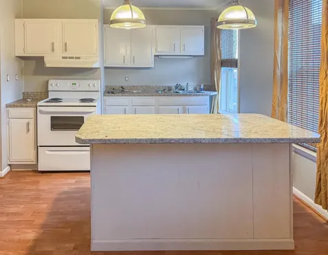 251 W 17th Dubuque IA 52001