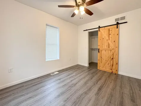 1735 Madison Dubuque IA 52001