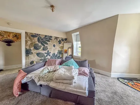 1735 Madison Dubuque IA 52001