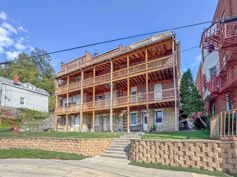 1735 Madison Dubuque IA 52001