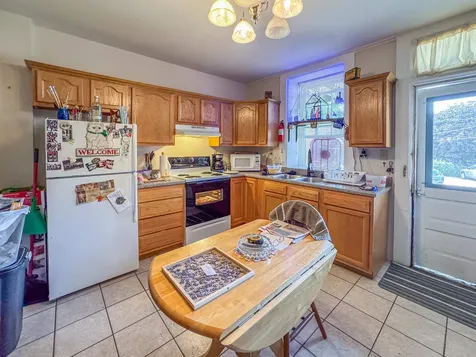 1735 Madison Dubuque IA 52001