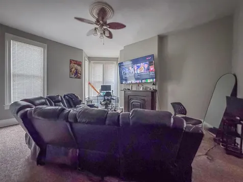 1735 Madison Dubuque IA 52001