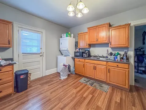 1735 Madison Dubuque IA 52001