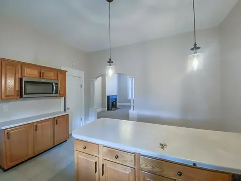 1735 Madison Dubuque IA 52001
