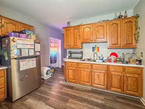 1765 Madison Dubuque IA 52001