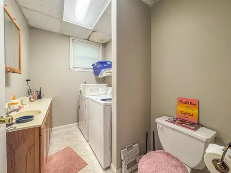1765 Madison Dubuque IA 52001