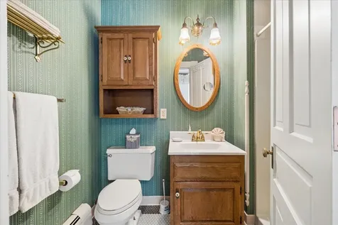 504 Bluff Dubuque IA 52001