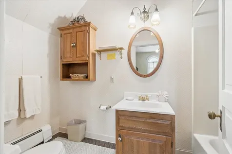 504 Bluff Dubuque IA 52001